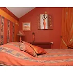 Les Vieilles Vignes Guest house Thorigne