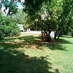 Les Vieilles Vignes Guest house