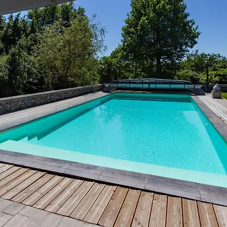 Les Vieilles Vignes Pensionat 3*